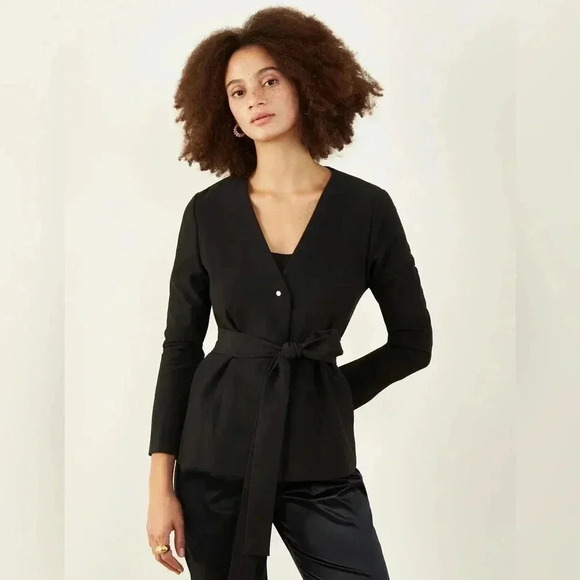 ADAY Trailblazer Belted Blazer in Latte - Picture 4 of 10